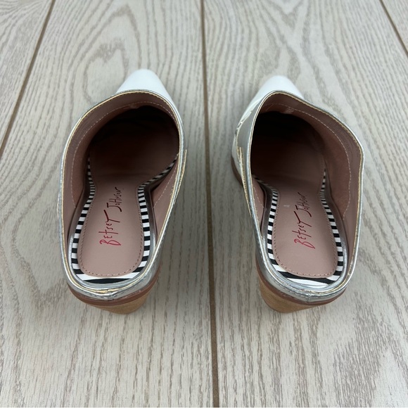 Betsey Johnson Denniss Western Star Slip-on Mules 6.5 White & Silver $99 - Picture 7 of 11